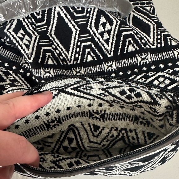 NWT Thirty-One tote bag and matching pouch - Picture 2 of 5